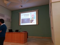 Conferencia &quot;La relatividad en juego&quot;